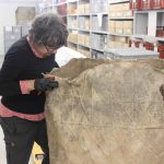 Bild: Teil eines römischen Kessels aus Saint-Pathus, in der Nähe von Paris (Credits Musée Archea)